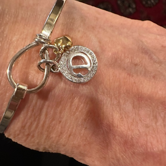 D bracelet - Picture 2 of 4